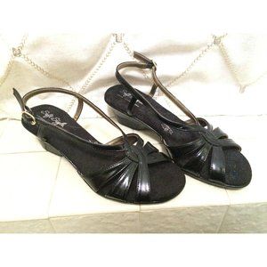 SOFT STYLE Black Slingback Kitten Heel Size 7